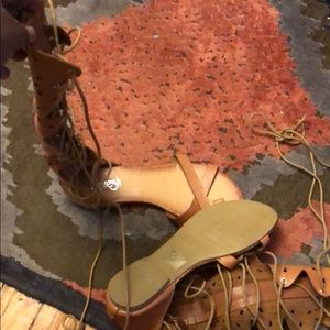 Gladiator sandals tan 8 1:2